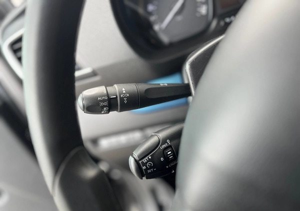 Peugeot Traveller cena 109900 przebieg: 129800, rok produkcji 2018 z Gdańsk małe 191